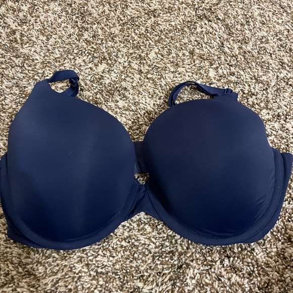 3 Victoria’s Secret 34DD Bras - Picture 6 of 8
